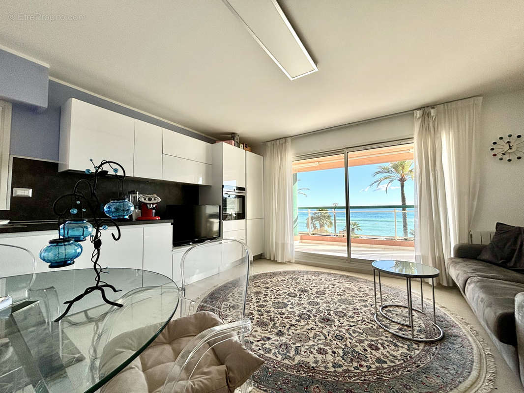 Appartement à ROQUEBRUNE-CAP-MARTIN