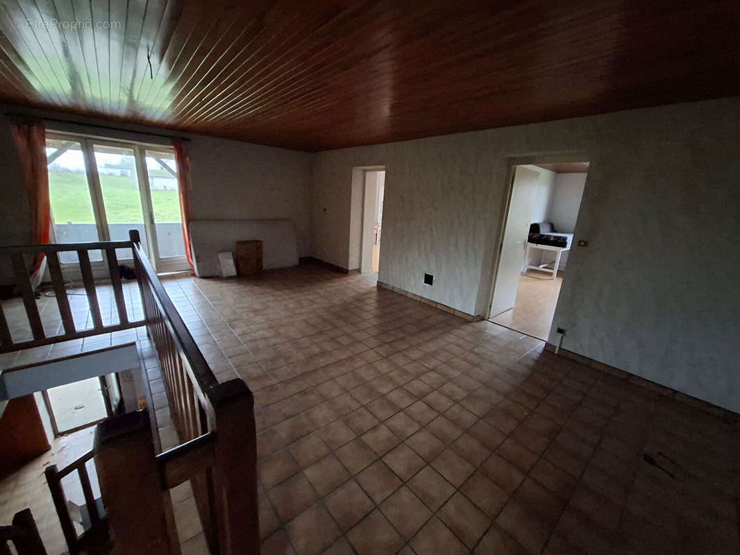 Appartement à MONTREVEL-EN-BRESSE