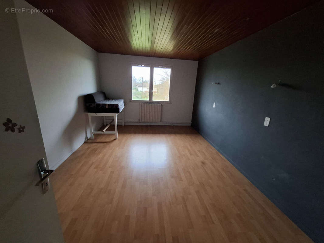 Appartement à MONTREVEL-EN-BRESSE