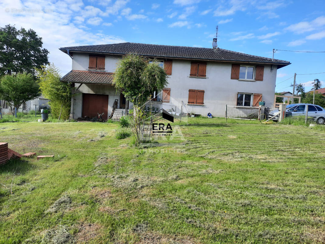 Appartement à MONTREVEL-EN-BRESSE