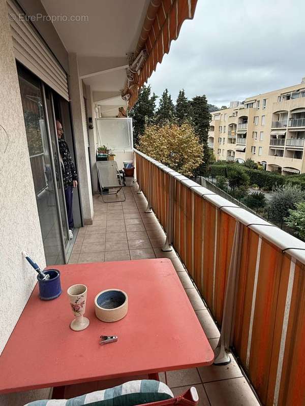 Appartement à VALLAURIS