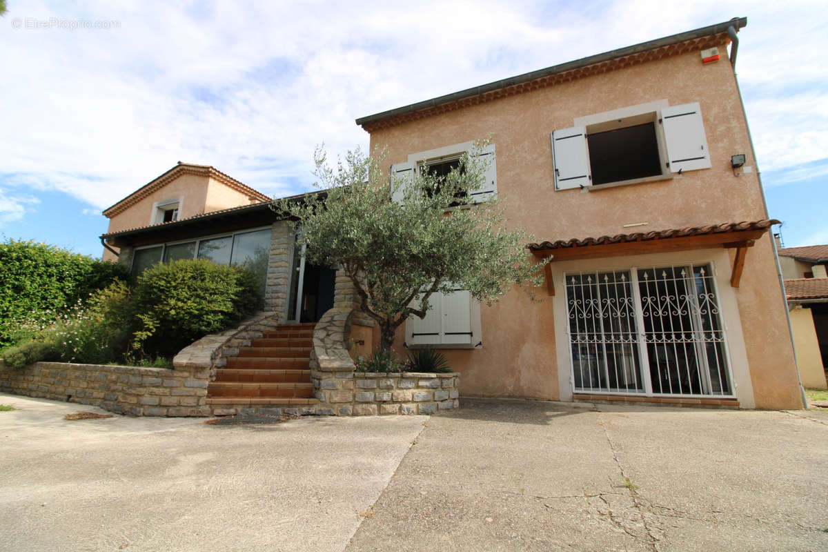 Maison à SAINT-MARTIN-DE-VALGALGUES