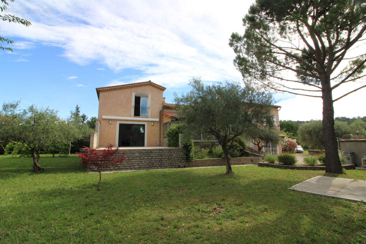 Maison à SAINT-MARTIN-DE-VALGALGUES