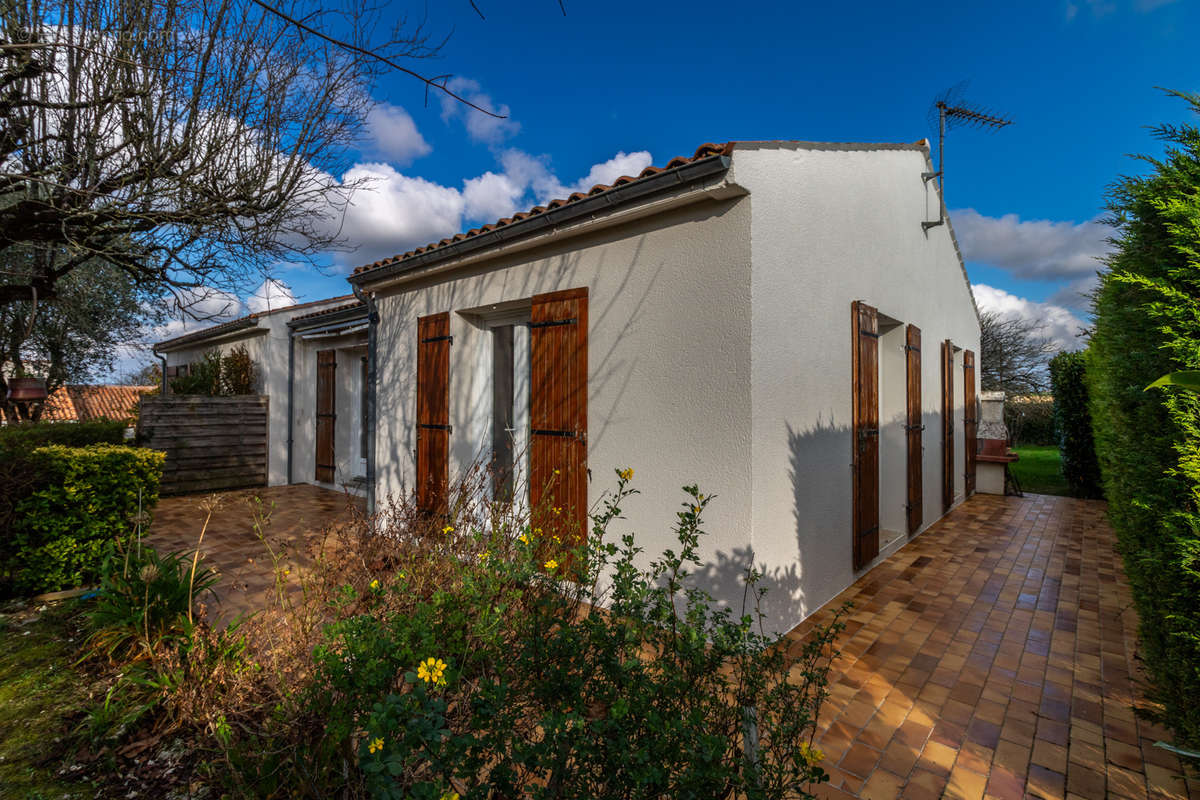 Maison à SAINT-SAVINIEN