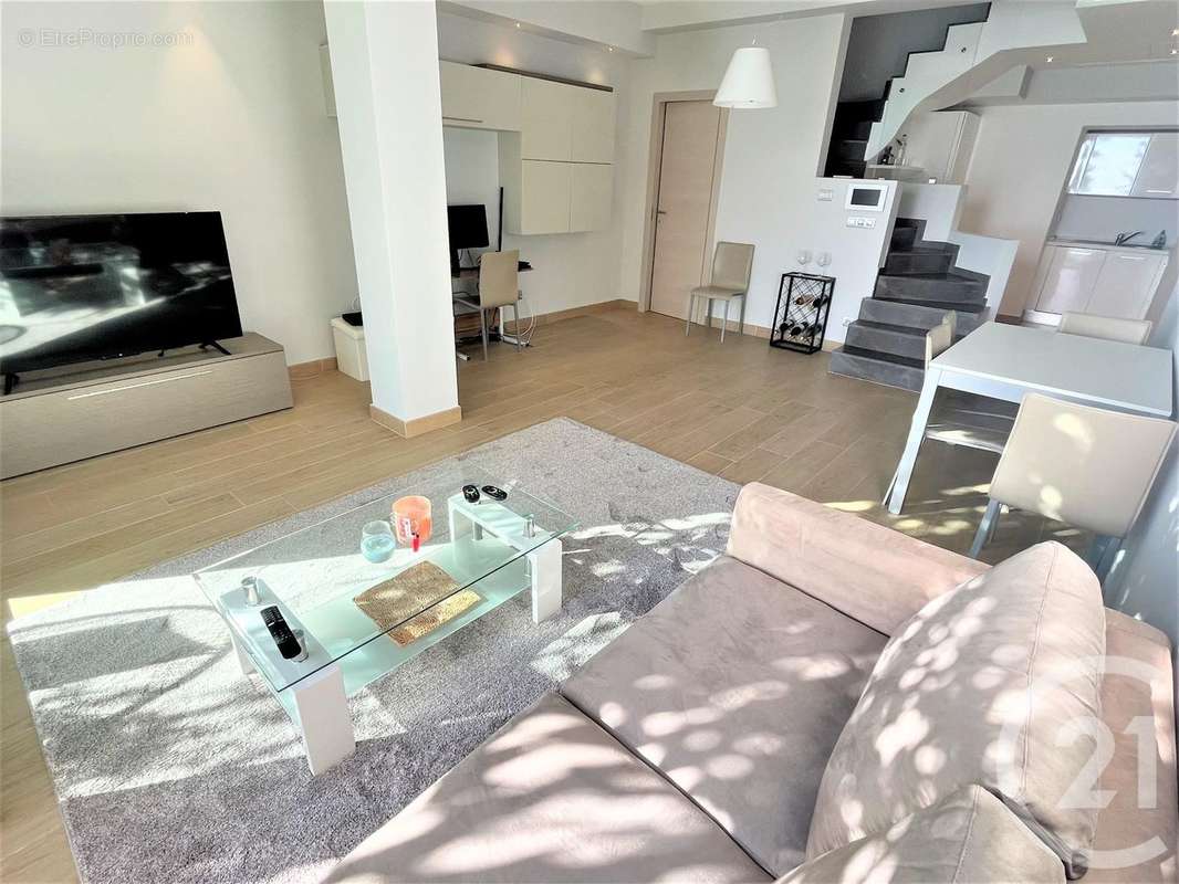 Appartement à ROQUEBRUNE-CAP-MARTIN