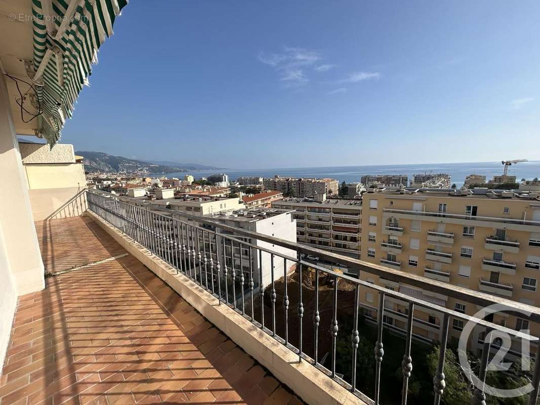 Appartement à ROQUEBRUNE-CAP-MARTIN