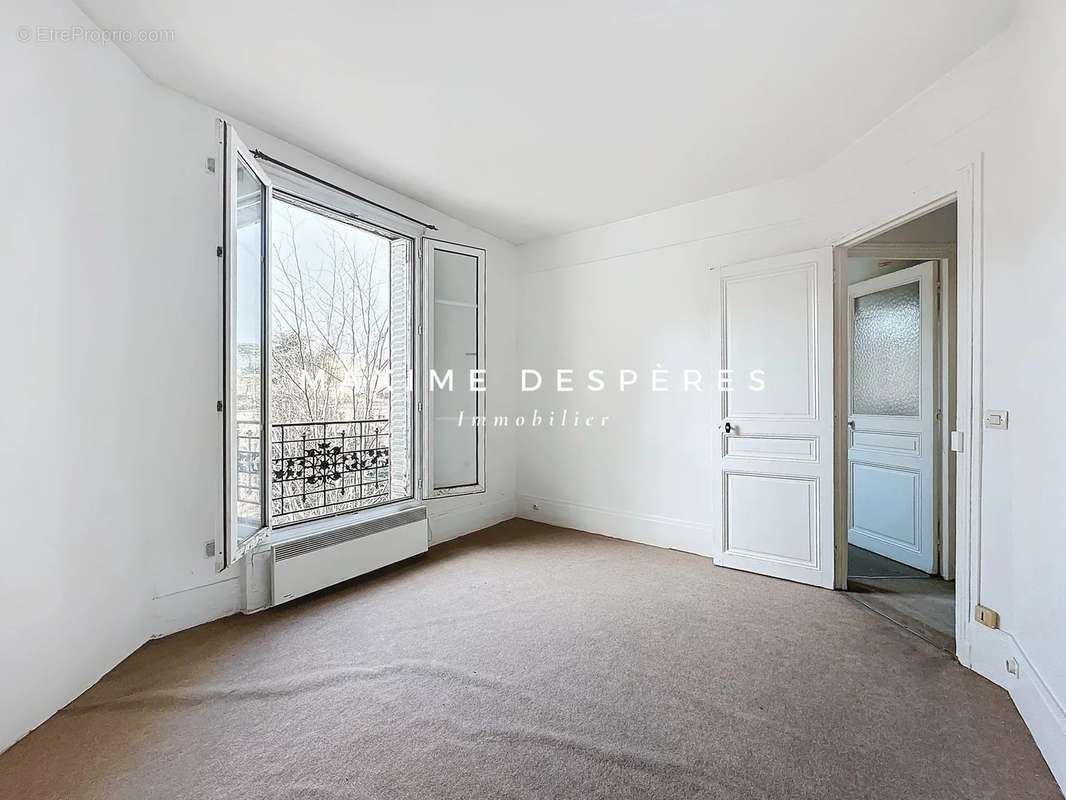 Appartement à NEUILLY-SUR-SEINE