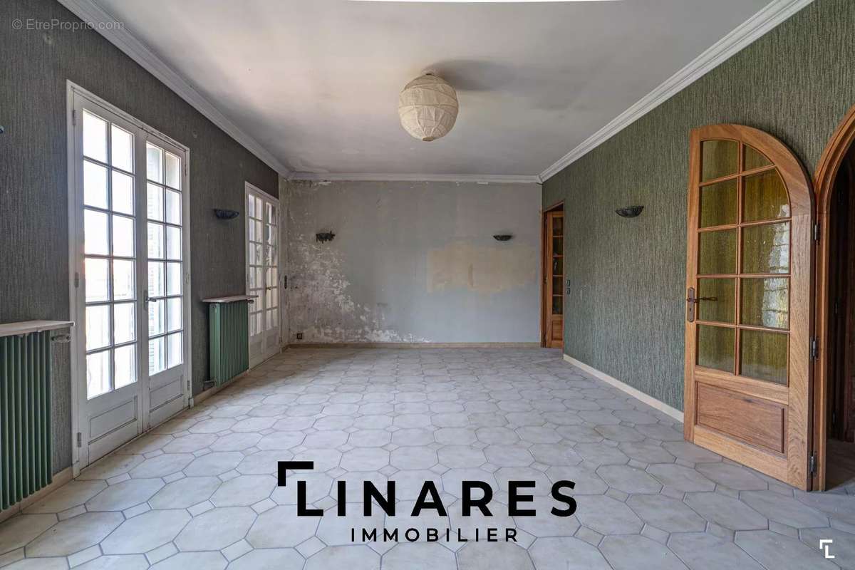 Appartement à AUBAGNE