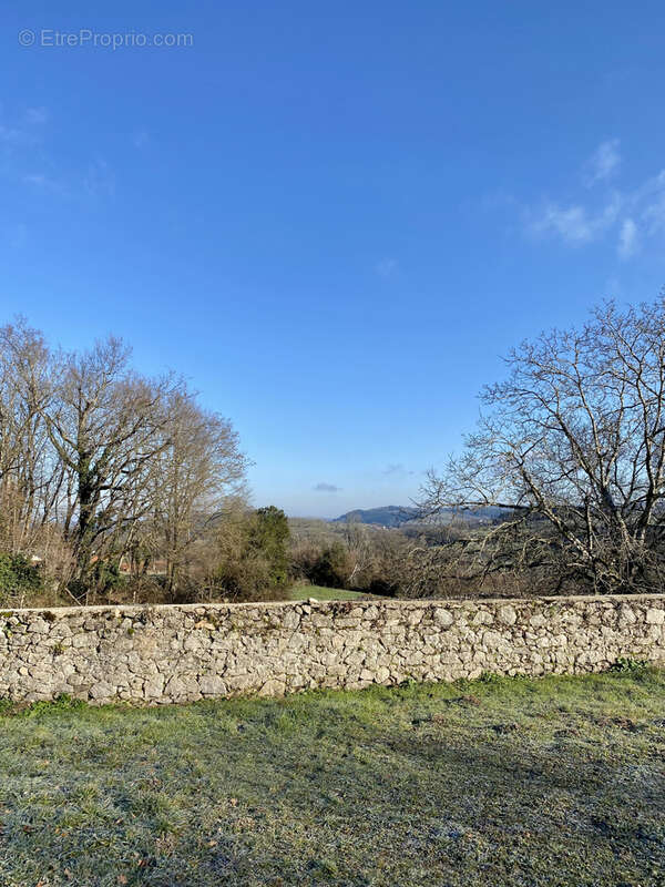 Maison à LE MAYET-DE-MONTAGNE