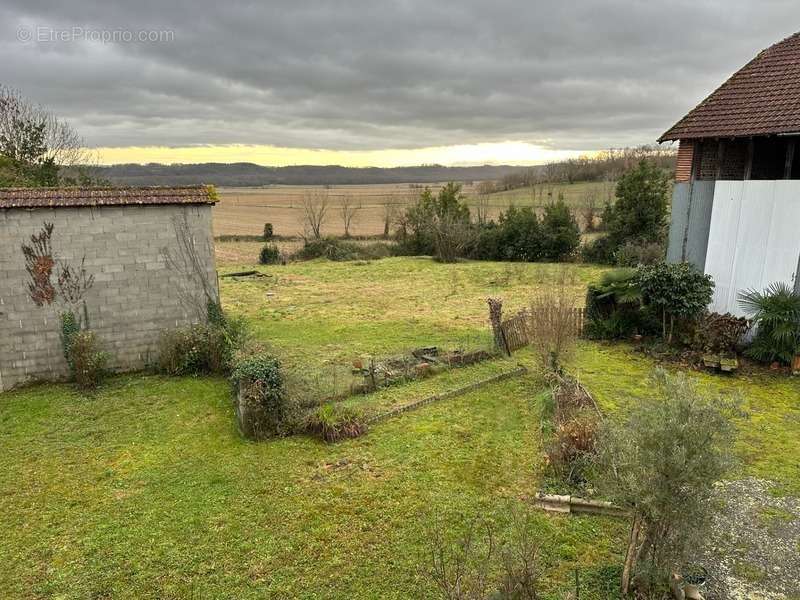 Maison à AUREILHAN