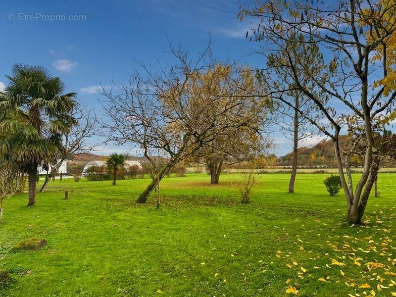 Appartement à RIGUEPEU