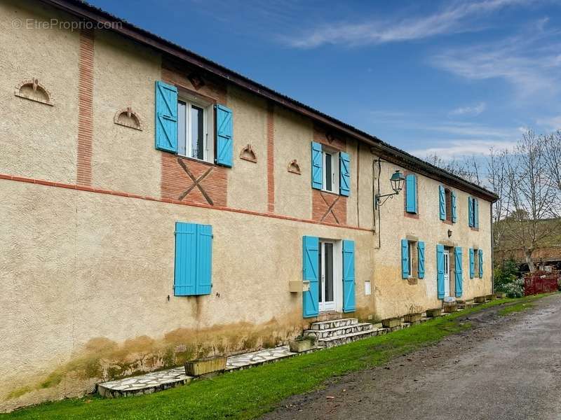 Appartement à RIGUEPEU