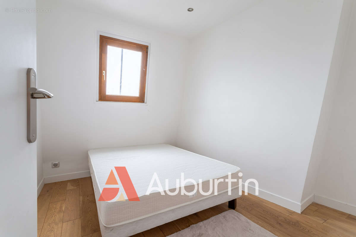 Appartement à PARIS-20E