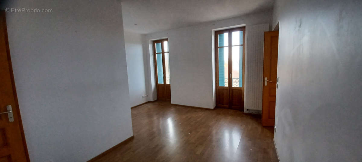 Appartement à BOURBON-L&#039;ARCHAMBAULT