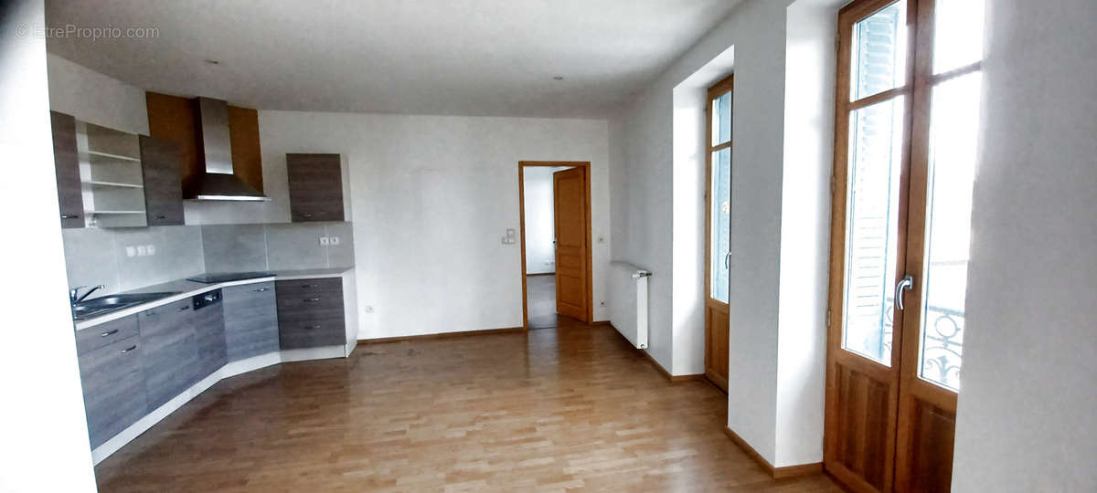 Appartement à BOURBON-L&#039;ARCHAMBAULT