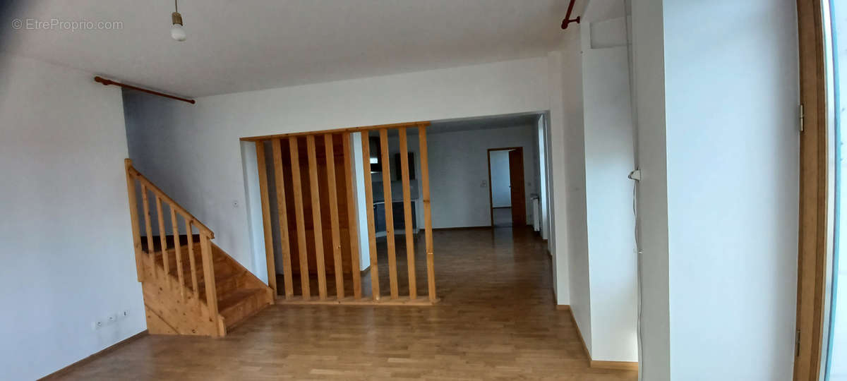 Appartement à BOURBON-L&#039;ARCHAMBAULT