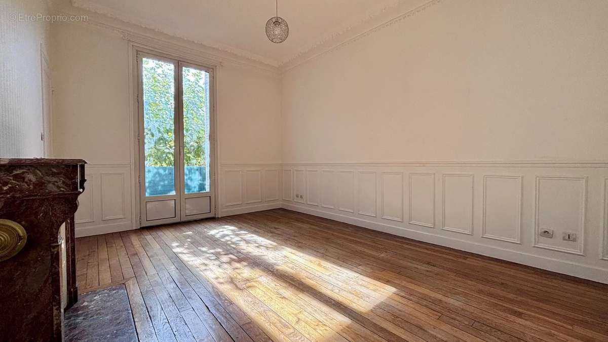 Appartement à LE RAINCY