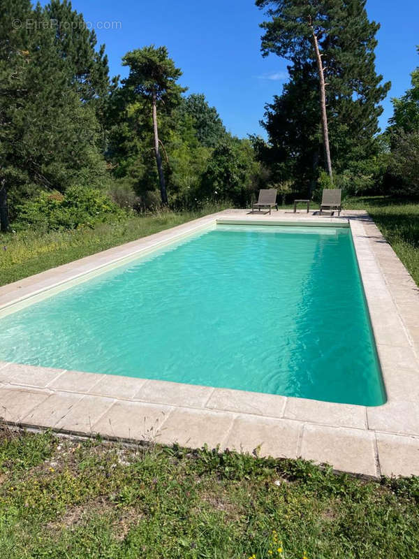 Maison à BARBEZIEUX-SAINT-HILAIRE