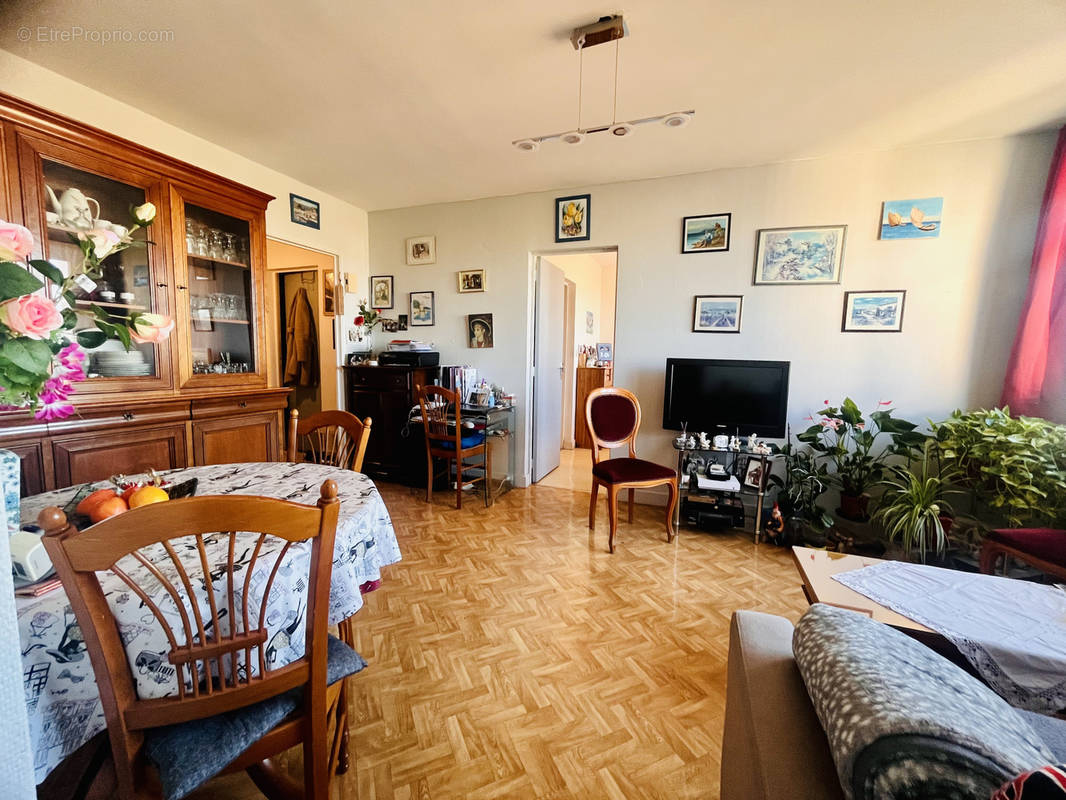 Appartement à MARSEILLE-10E