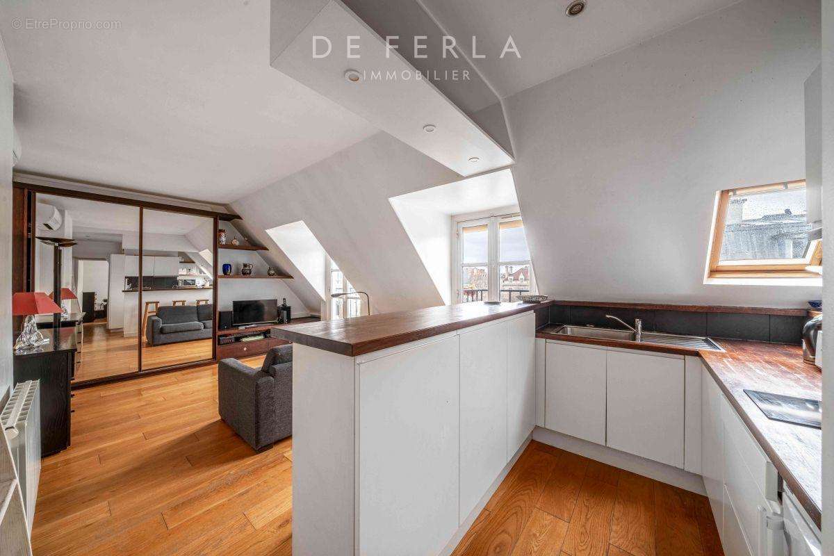 Appartement à PARIS-5E