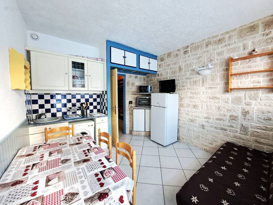 Appartement à MORILLON