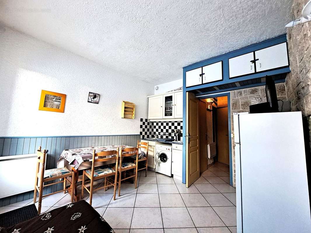 Appartement à MORILLON