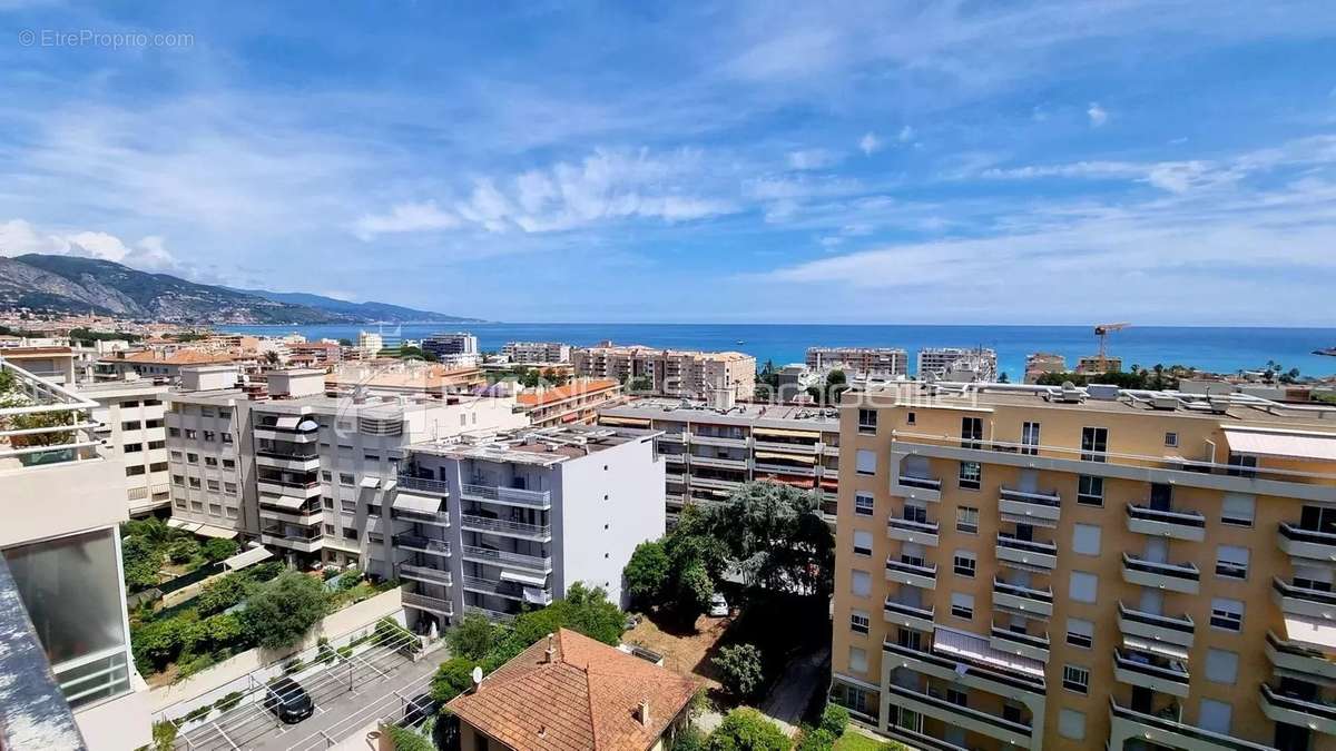 Appartement à ROQUEBRUNE-CAP-MARTIN