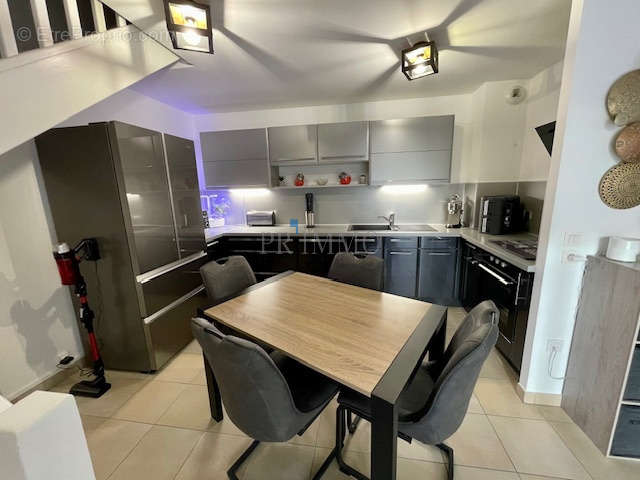 Appartement à ROQUEBRUNE-SUR-ARGENS