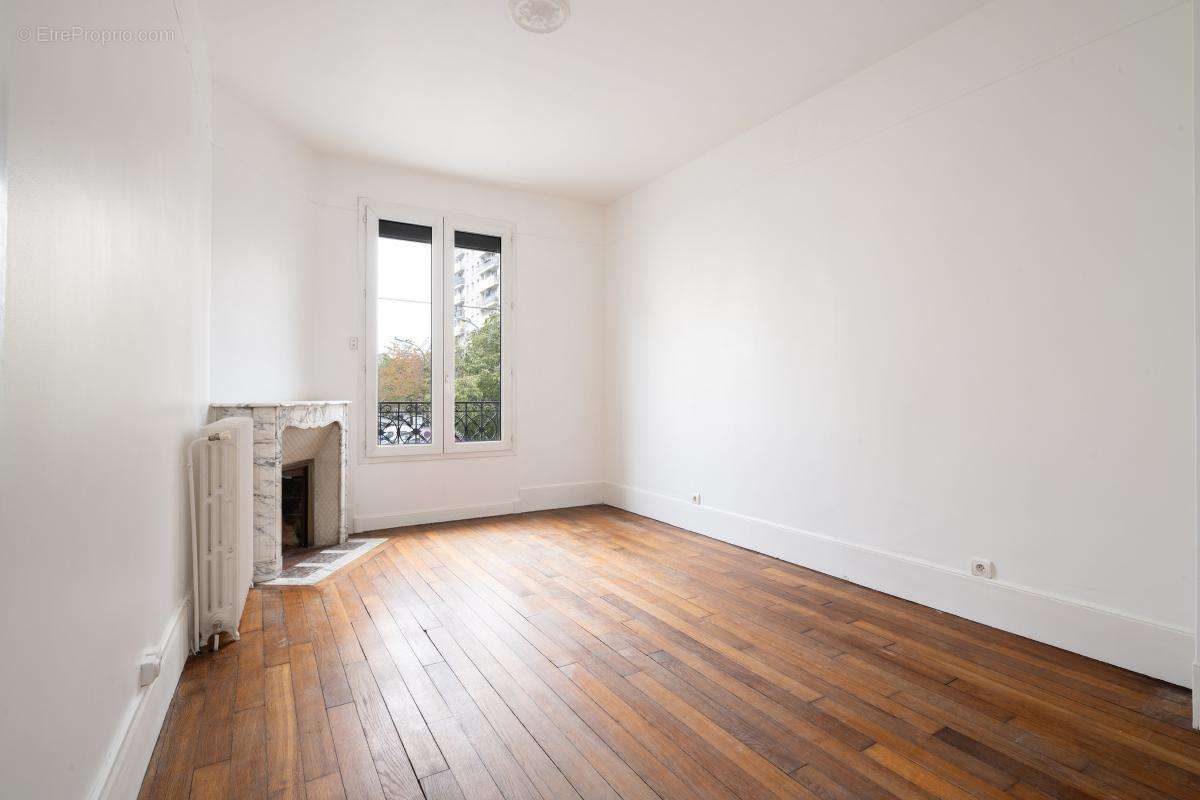 Appartement à GENNEVILLIERS