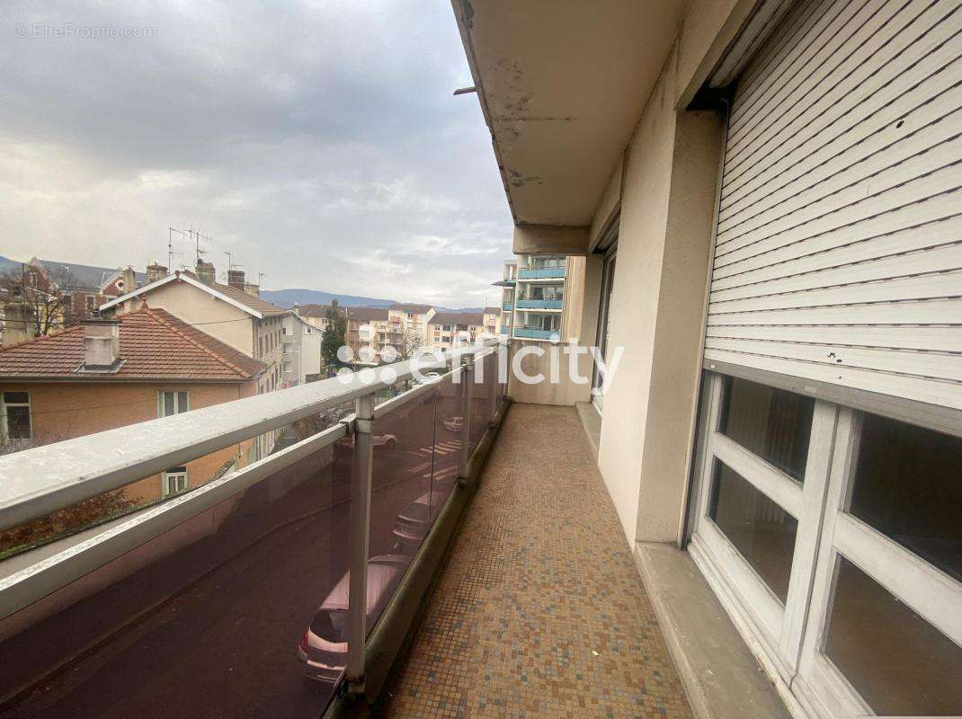 Appartement à FIRMINY