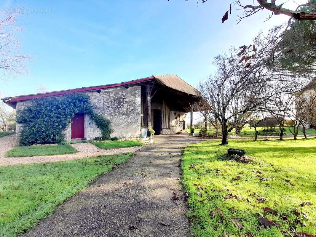 Maison à CASTILLONNES