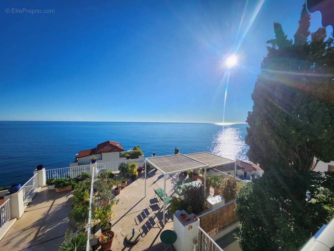 Appartement à ROQUEBRUNE-CAP-MARTIN