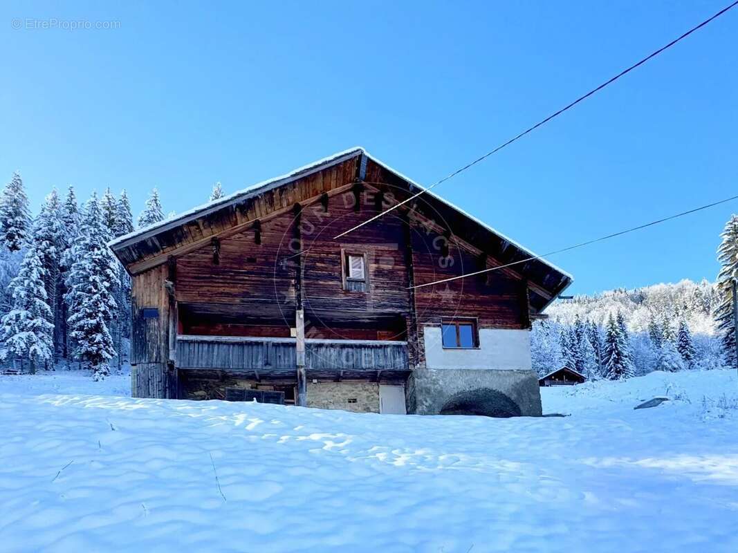 Maison à LA CLUSAZ