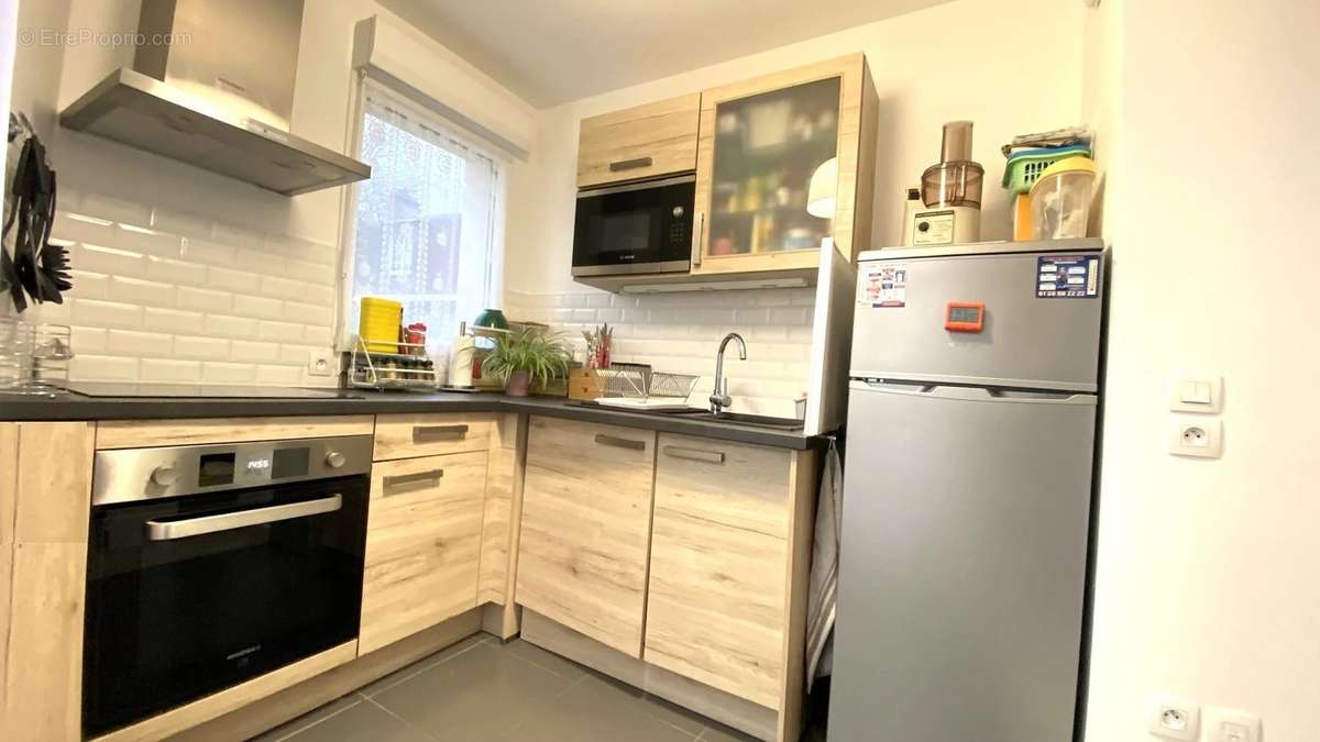 Appartement à LES CLAYES-SOUS-BOIS