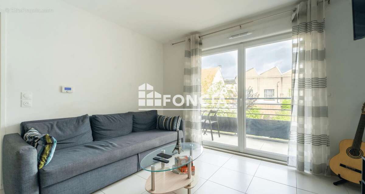 Appartement à SARTROUVILLE