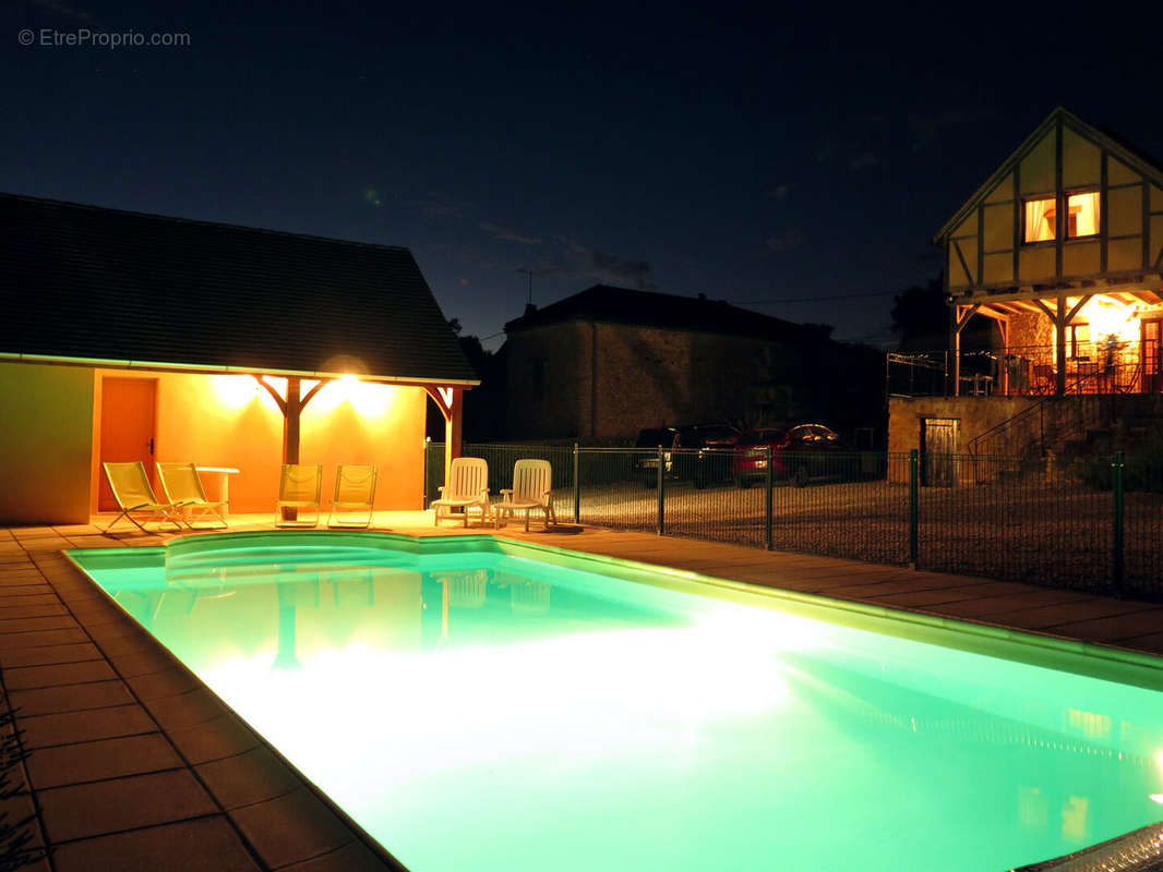 poolnight - Maison à PROISSANS