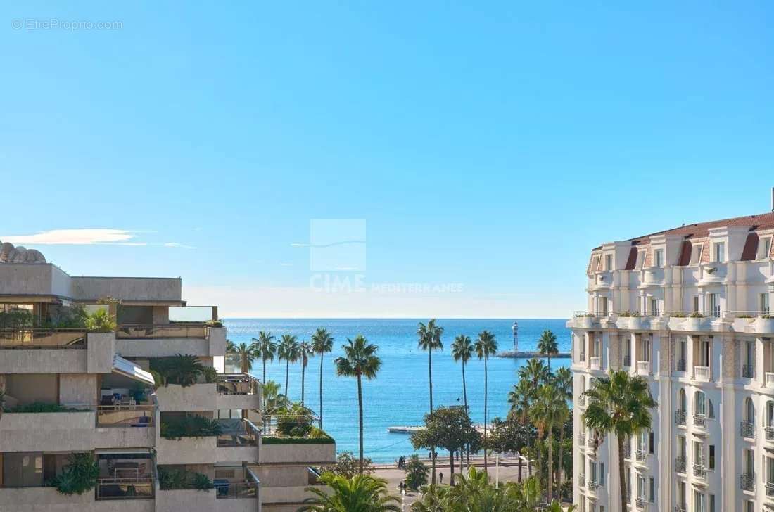 Appartement à CANNES