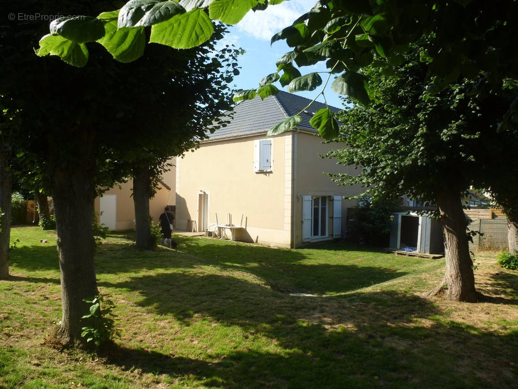 Maison à ORVILLIERS