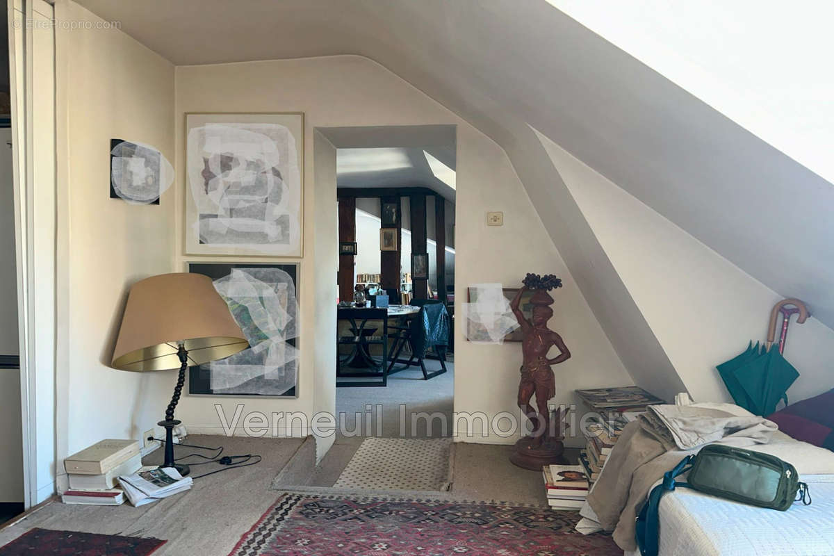 Appartement à PARIS-7E