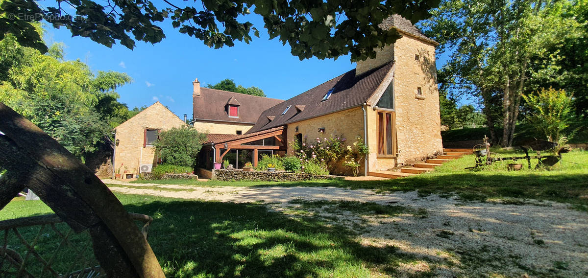 Maison à LES EYZIES-DE-TAYAC-SIREUIL