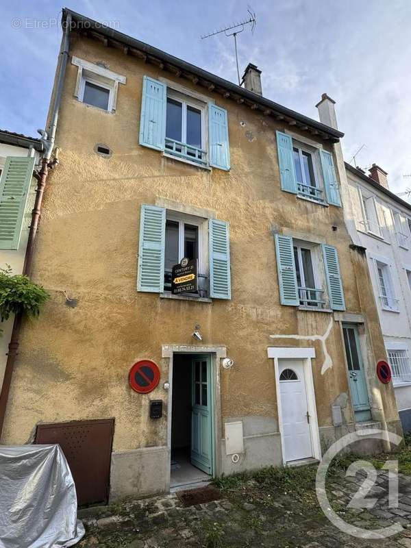 Maison à FONTAINEBLEAU