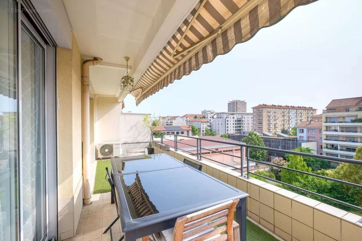 Appartement à VILLEURBANNE