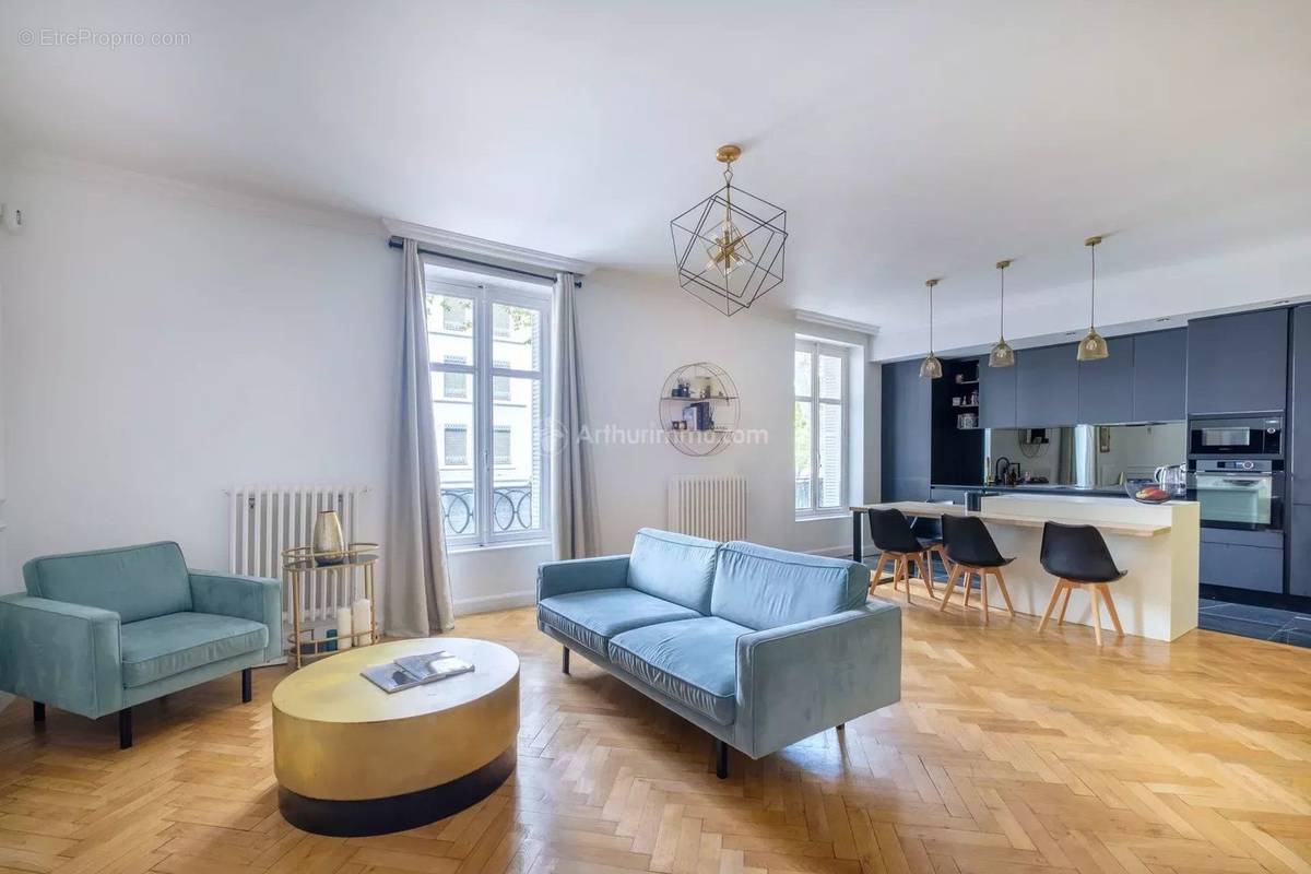 Appartement à LYON-6E