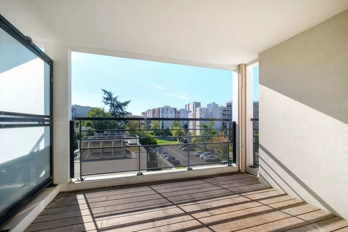 Appartement à LYON-8E