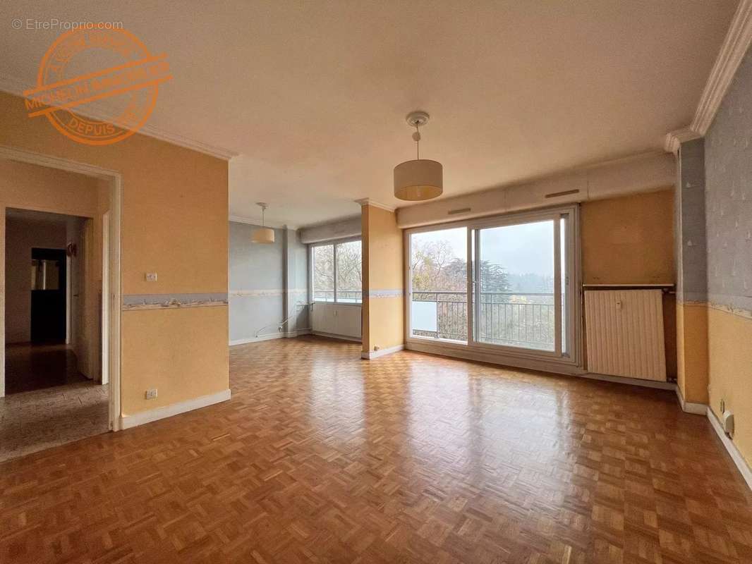 Appartement à LYON-9E