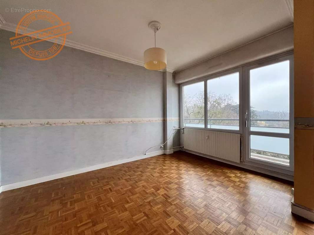 Appartement à LYON-9E