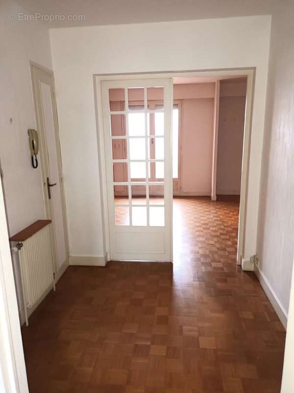 Appartement à MONTCEAU-LES-MINES