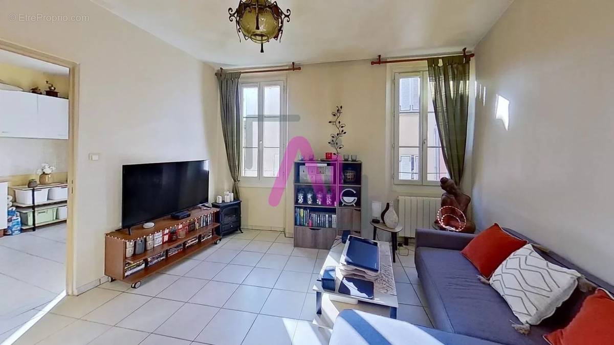 Appartement à HYERES