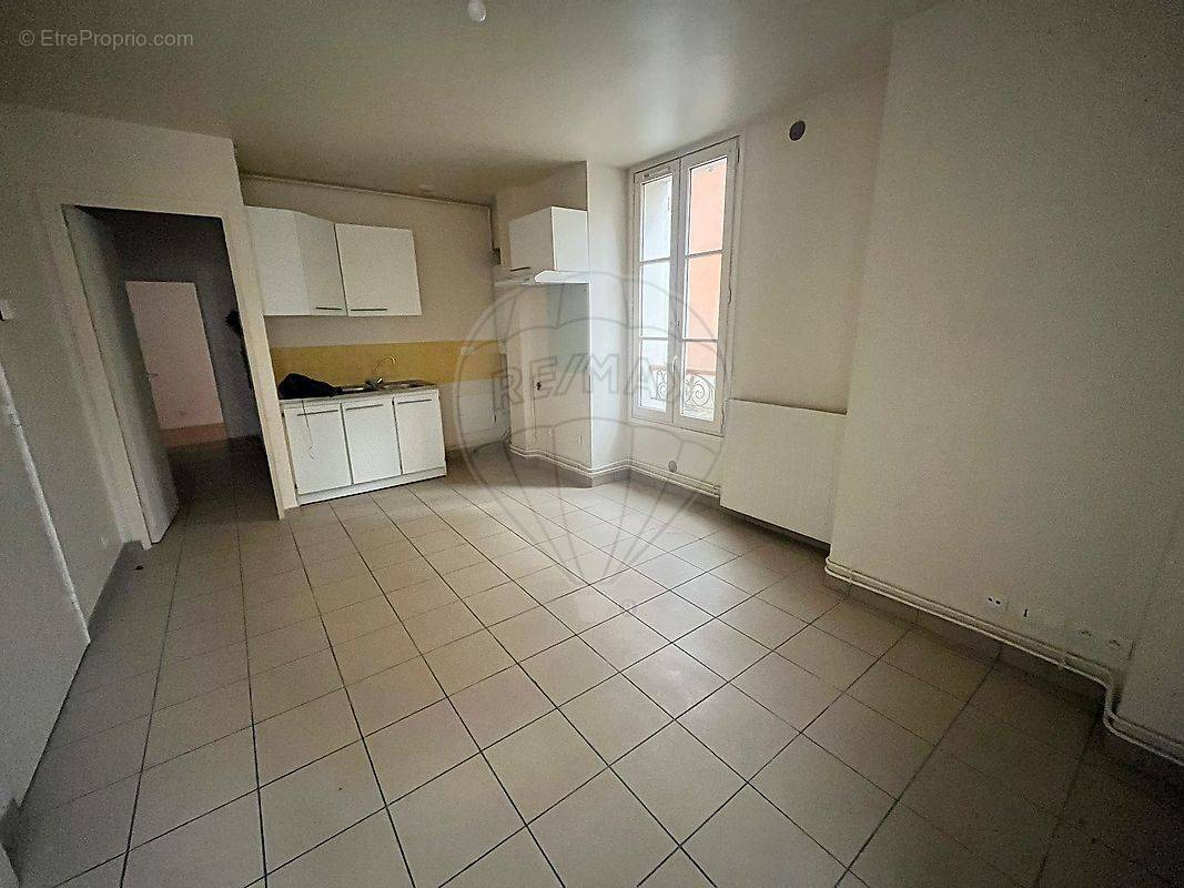 Appartement à MONTEREAU-FAULT-YONNE