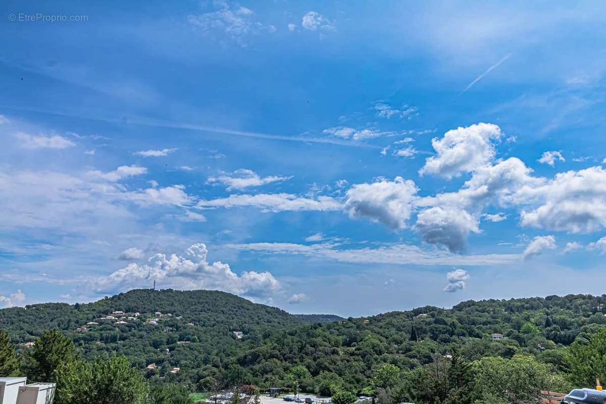 Maison à LA GARDE-FREINET